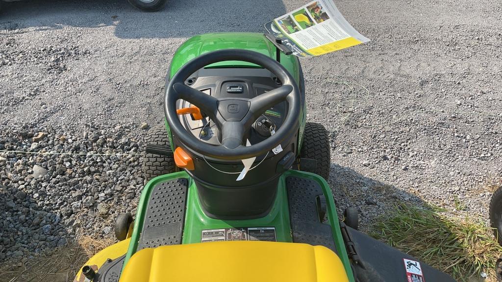 JOHN DEERE D140 RIDING MOWER