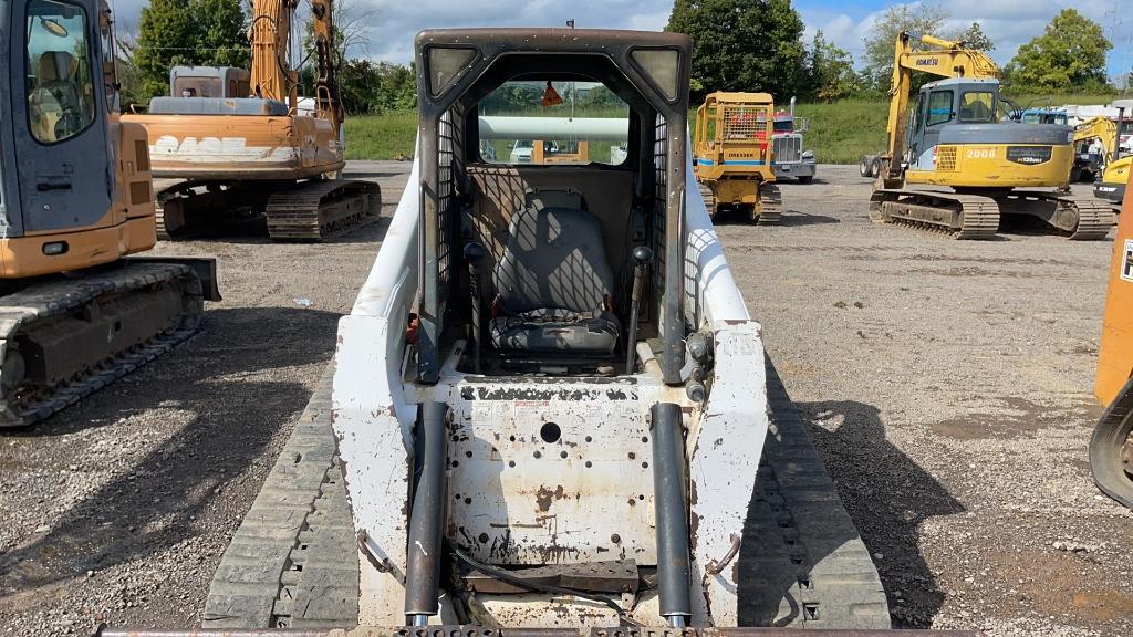 BOBCAT T300 SKID STEER