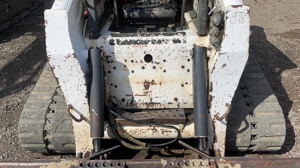 BOBCAT T300 SKID STEER