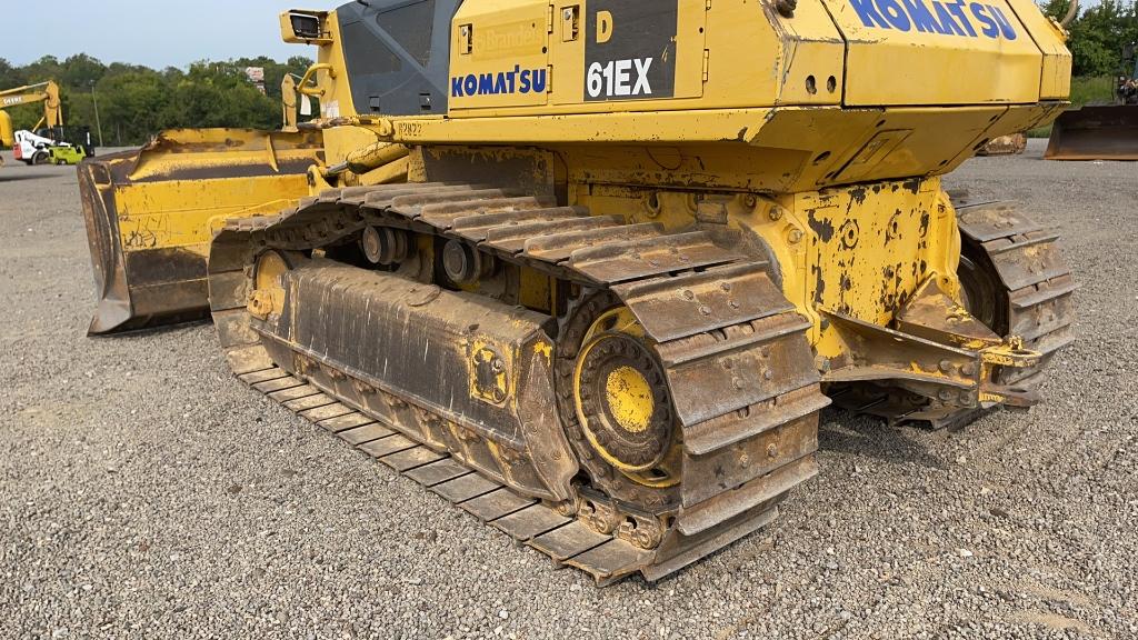 KOMATSU D61EX-15 DOZER