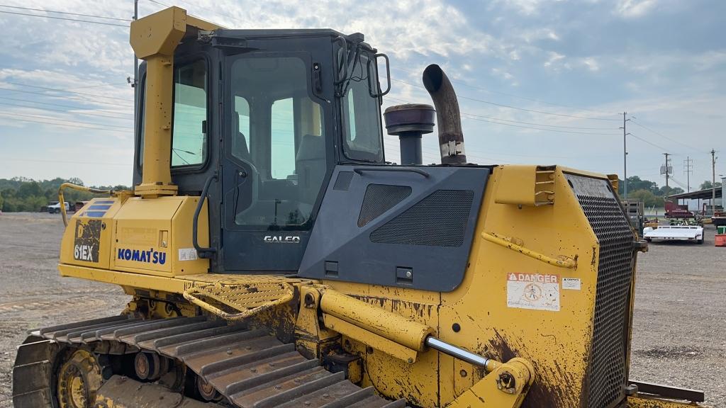 KOMATSU D61EX-15 DOZER
