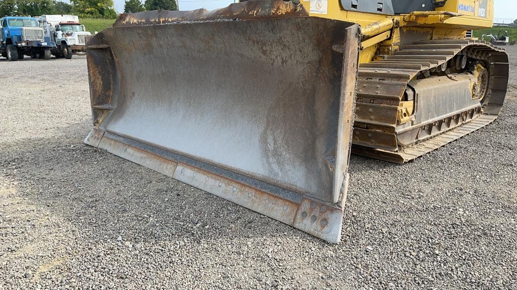 KOMATSU D61EX-15 DOZER