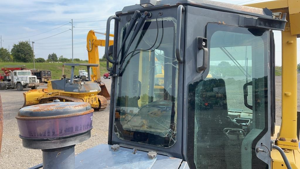 KOMATSU D61EX-15 DOZER