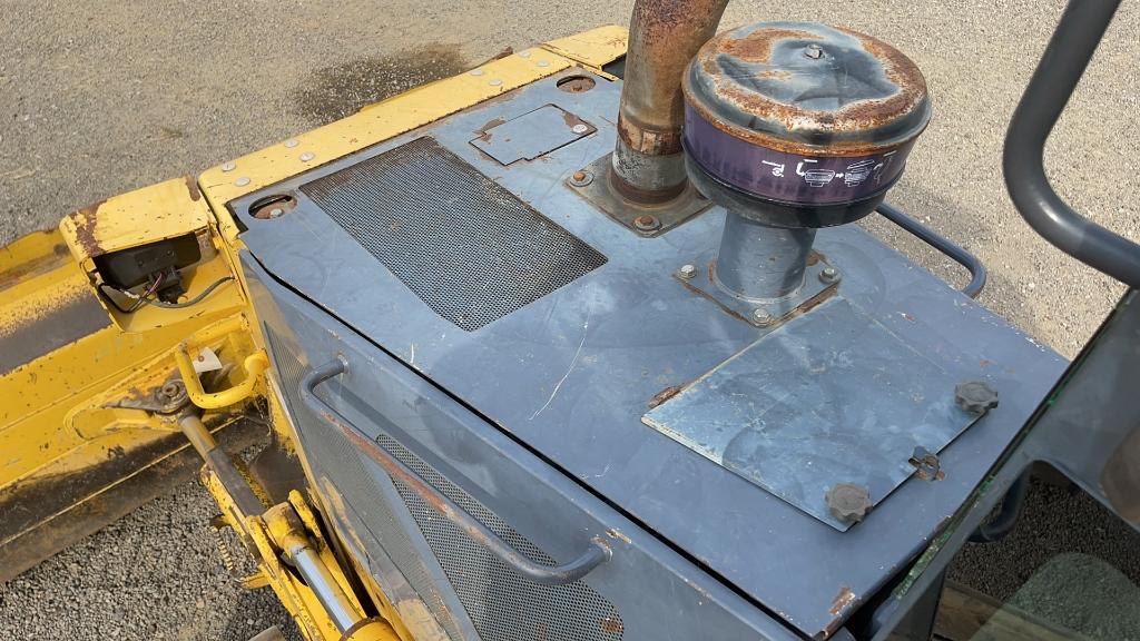 KOMATSU D61EX-15 DOZER