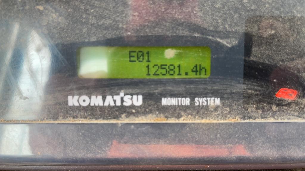 KOMATSU D61EX-15 DOZER