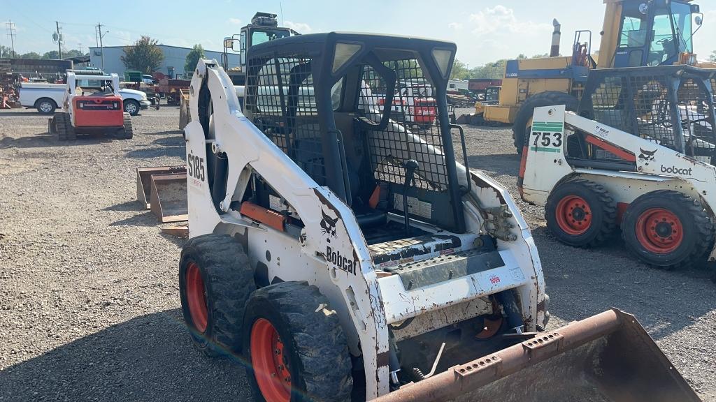 BOBCAT S185 SKID STEER