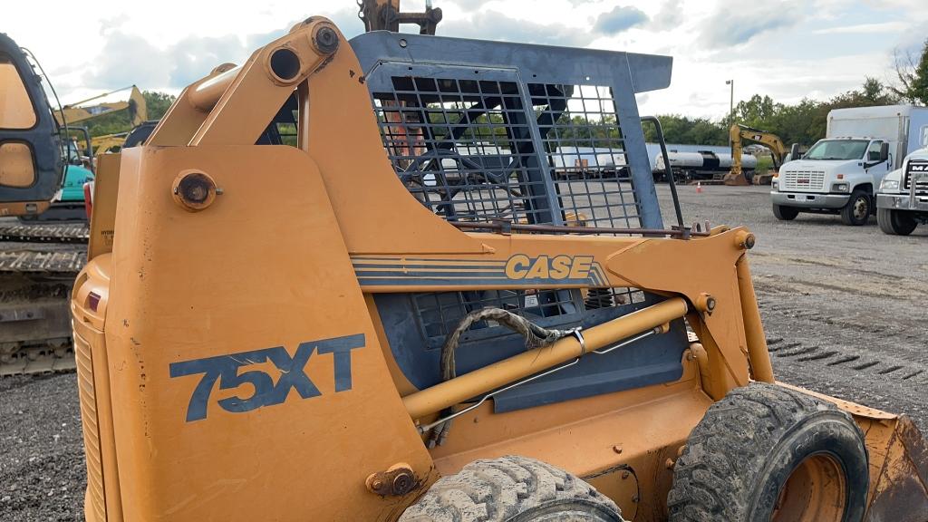 CASE 75XT SKID STEER