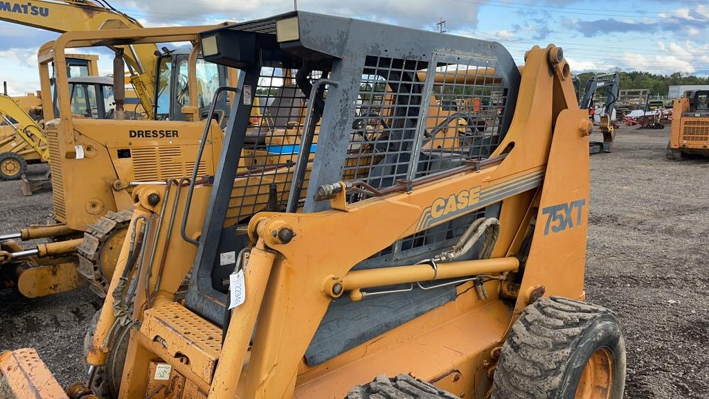 CASE 75XT SKID STEER