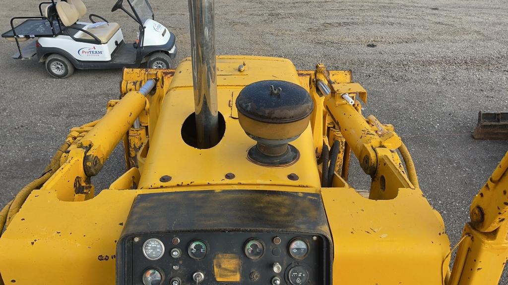 JOHN DEERE 755 TRACK LOADER