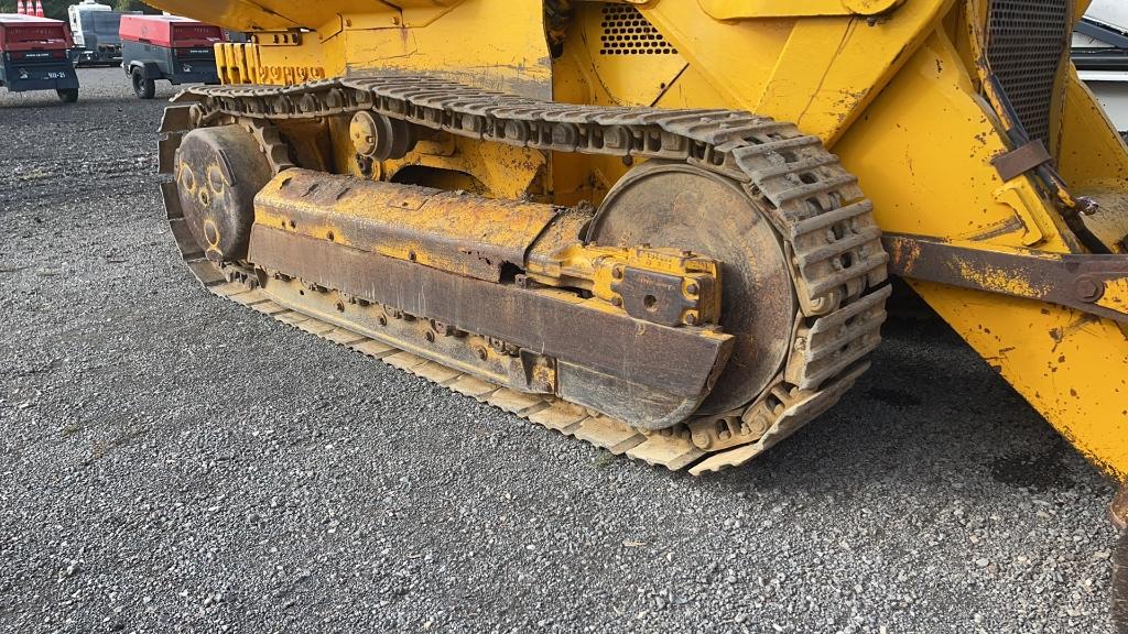 JOHN DEERE 755 TRACK LOADER