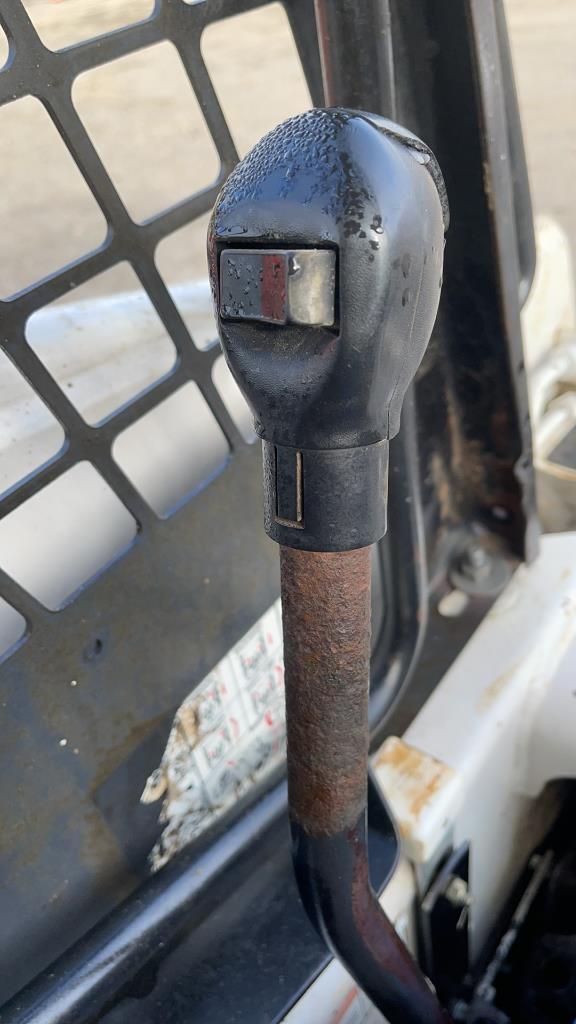 BOBCAT 753 SKID STEER