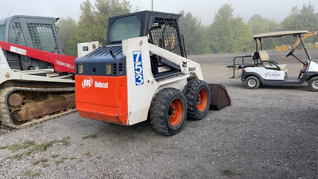 BOBCAT 753 SKID STEER