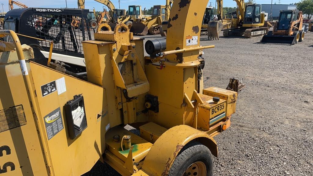 VERMEER BC935 TOWABLE WOOD CHIPPER