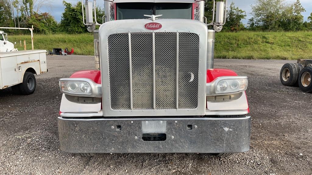 2014 PETERBILT 389 EXHD TANDEM AXLE ROAD TRACTOR