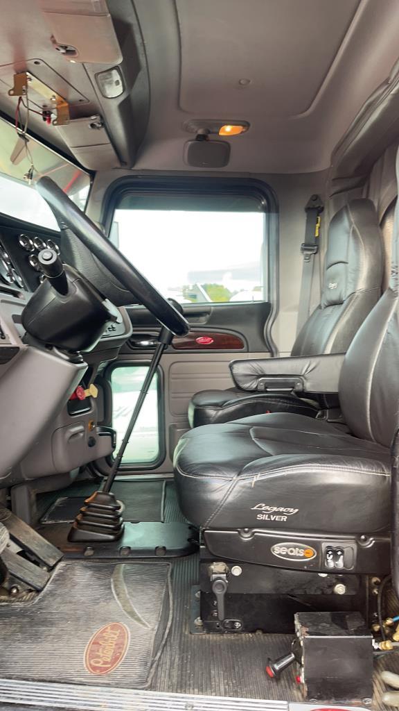 2014 PETERBILT 389 EXHD TANDEM AXLE ROAD TRACTOR