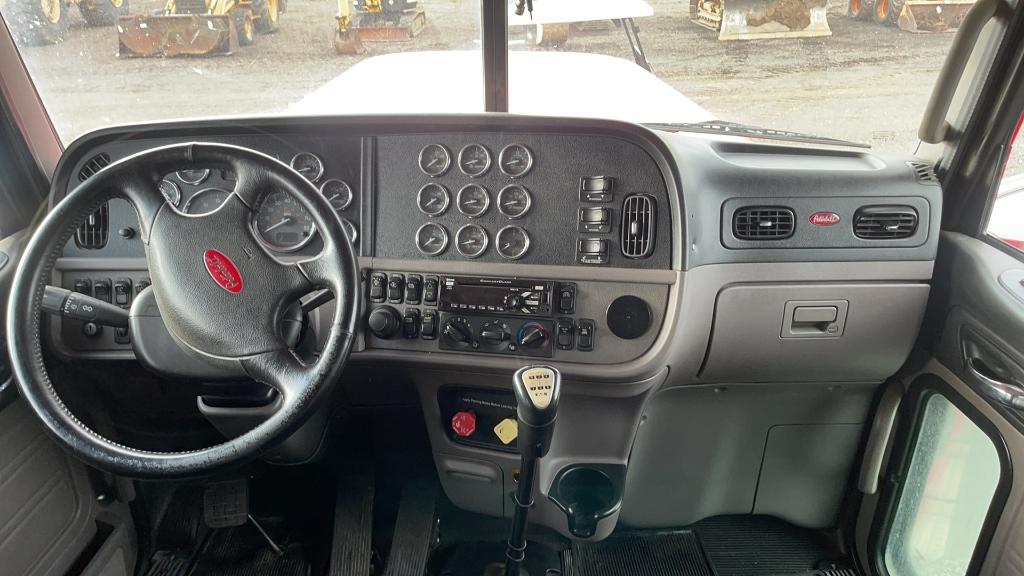 2014 PETERBILT 389 EXHD TANDEM AXLE ROAD TRACTOR