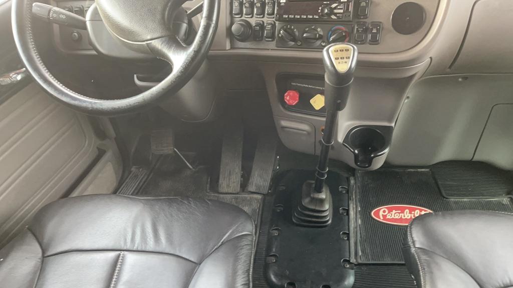 2014 PETERBILT 389 EXHD TANDEM AXLE ROAD TRACTOR