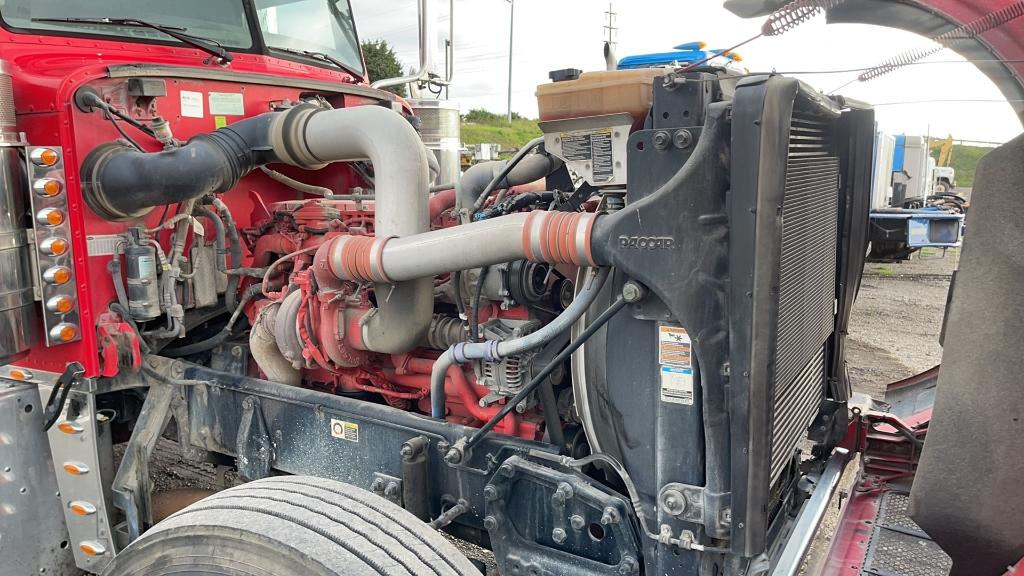 2014 PETERBILT 389 EXHD TANDEM AXLE ROAD TRACTOR