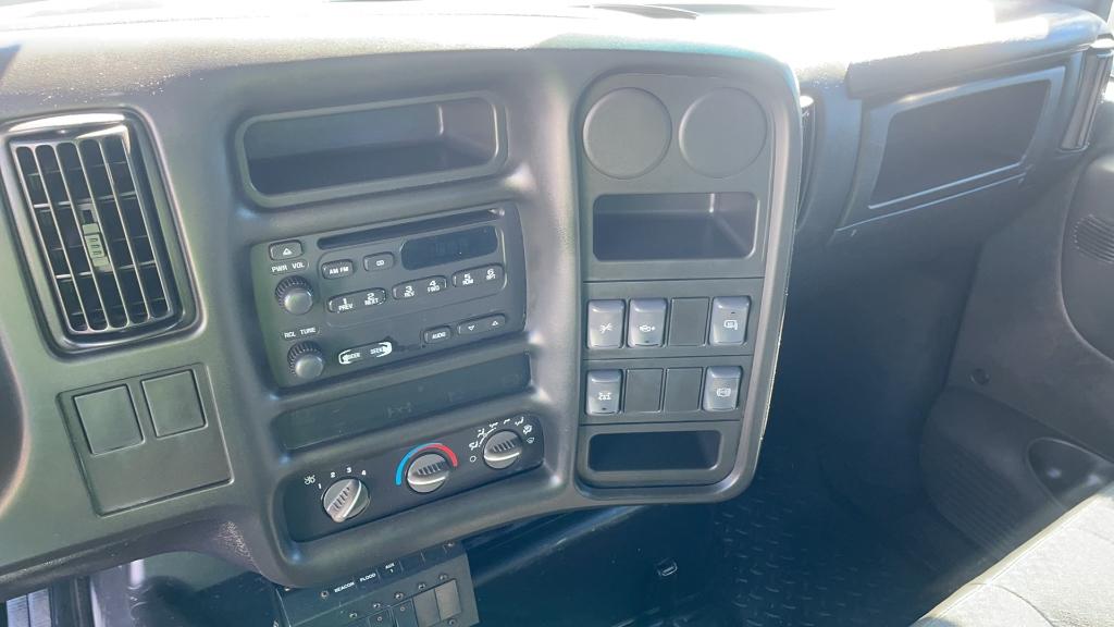 2003 CHEVY C6500 ROLLBACK TRUCK