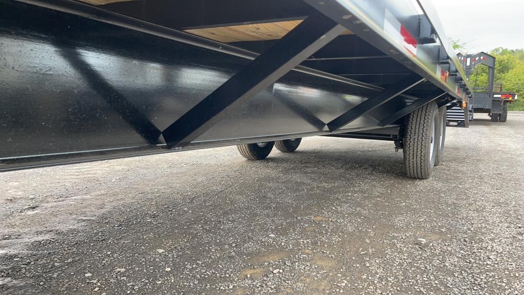 2021 P AND T 25' FLATBED GOOSNECK TRAILER