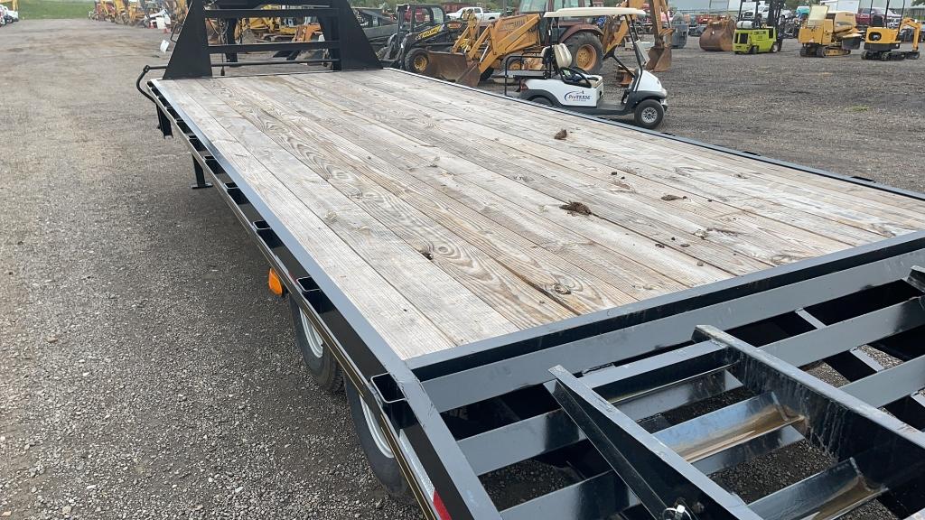 2021 P AND T 25' FLATBED GOOSNECK TRAILER