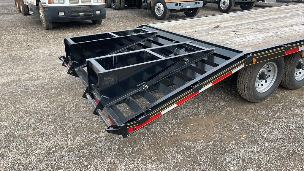 2021 P AND T 25' FLATBED GOOSNECK TRAILER