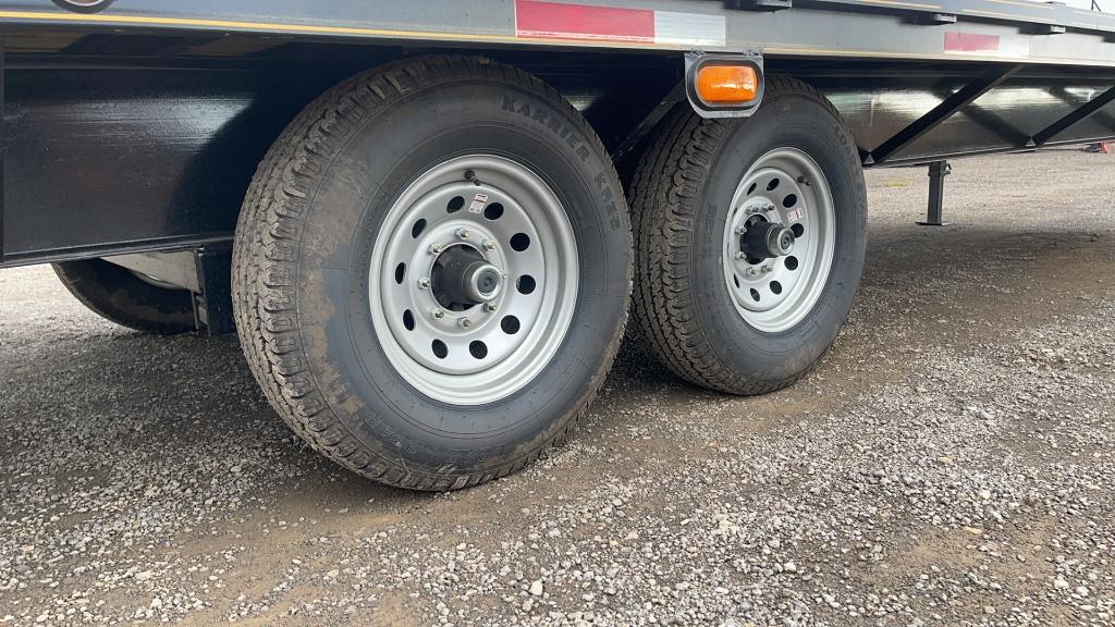 2021 P AND T 25' FLATBED GOOSNECK TRAILER