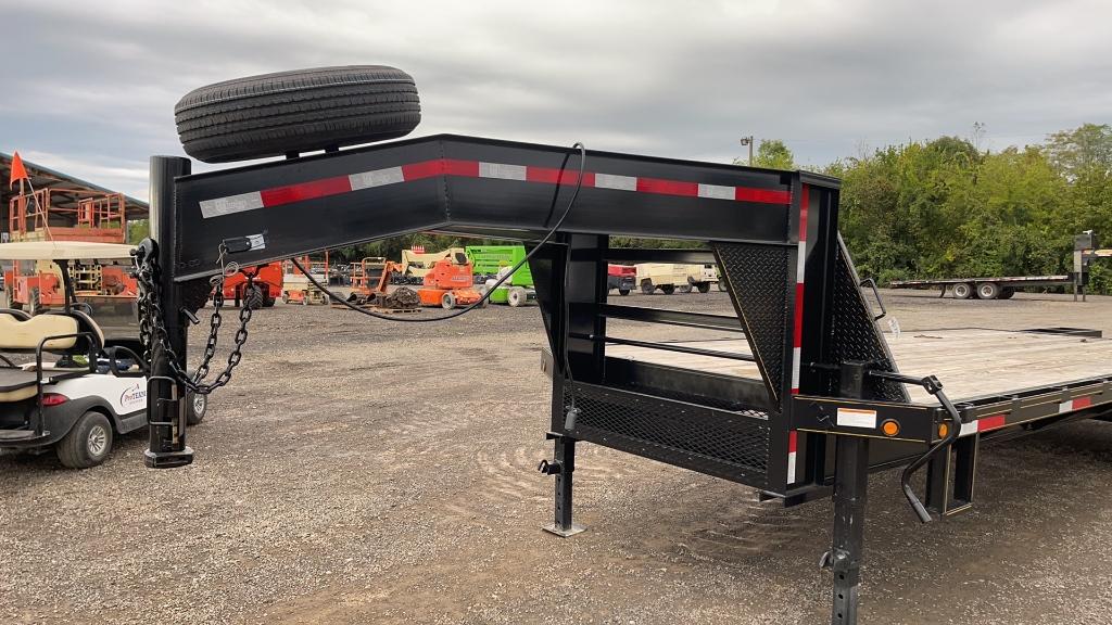 2021 P AND T 25' FLATBED GOOSNECK TRAILER