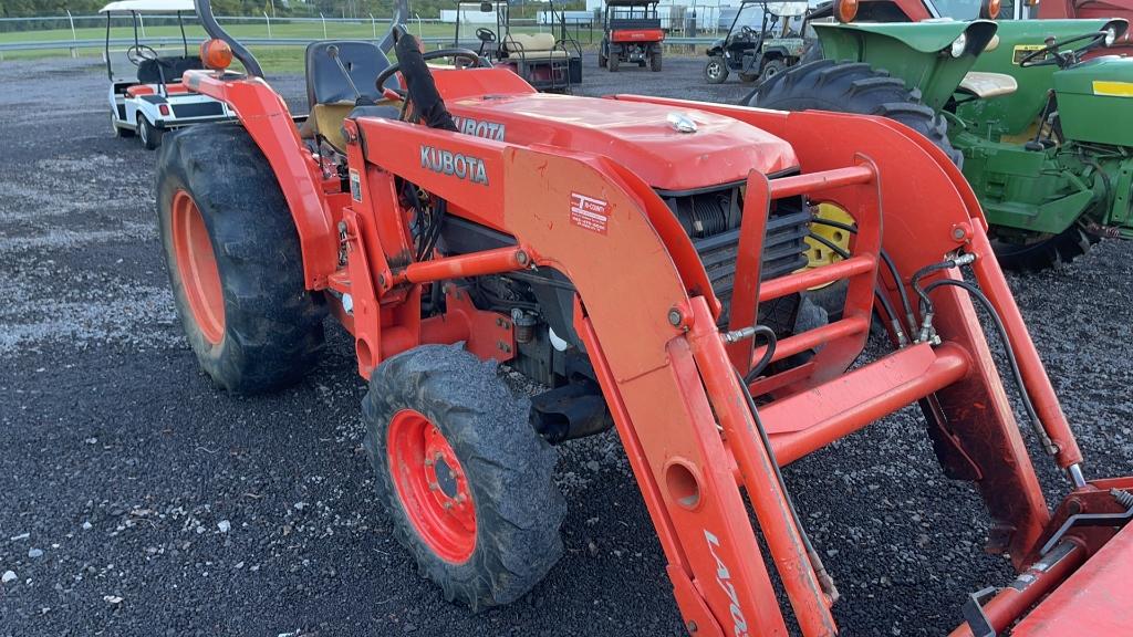 KUBOTA L4400 TRACTOR