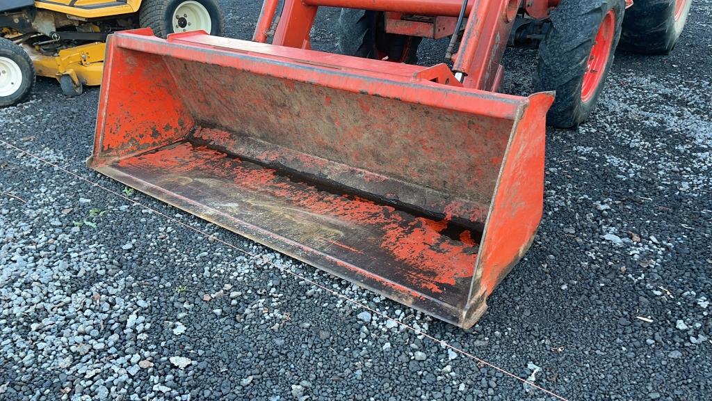 KUBOTA L4400 TRACTOR