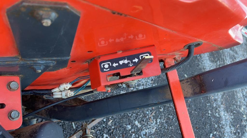 KUBOTA L4400 TRACTOR