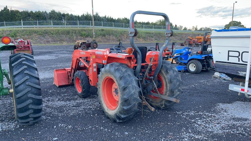 KUBOTA L4400 TRACTOR