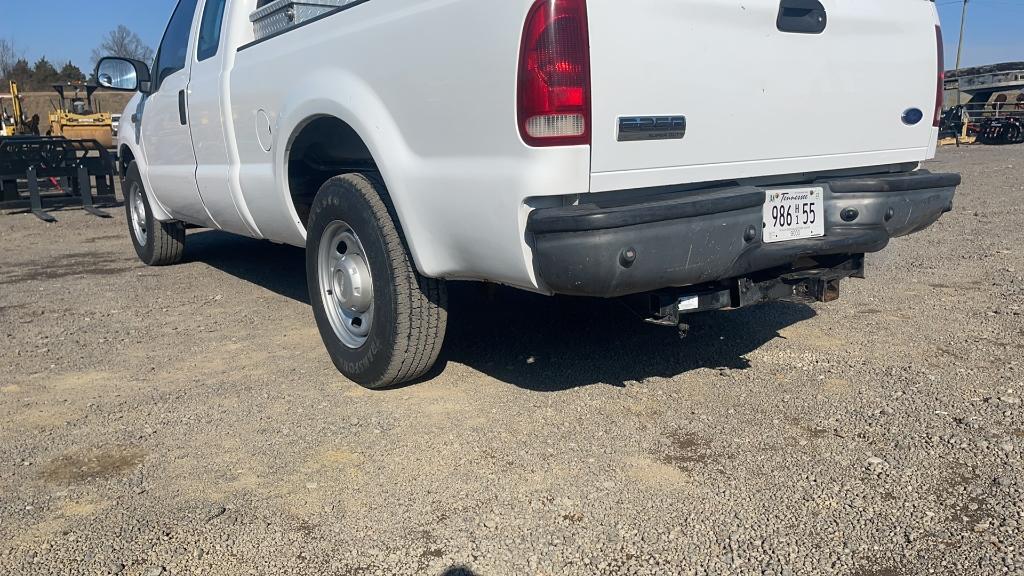 2006 FORD F-250 PICKUP TRUCK