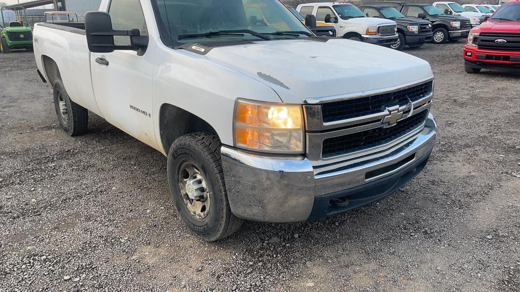 '07 CHEVROLET 2500HD PICKUP TRUCK