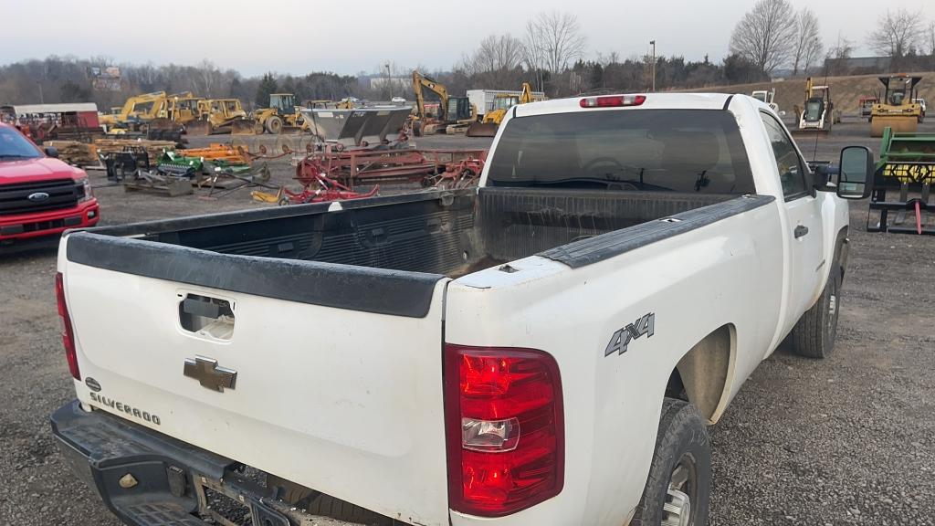 '07 CHEVROLET 2500HD PICKUP TRUCK