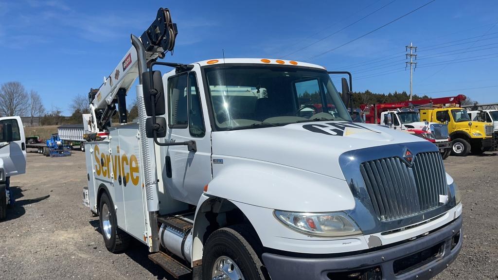 2012 INTERNATIONAL 4400 DURA STAR SERVICE TRUCK