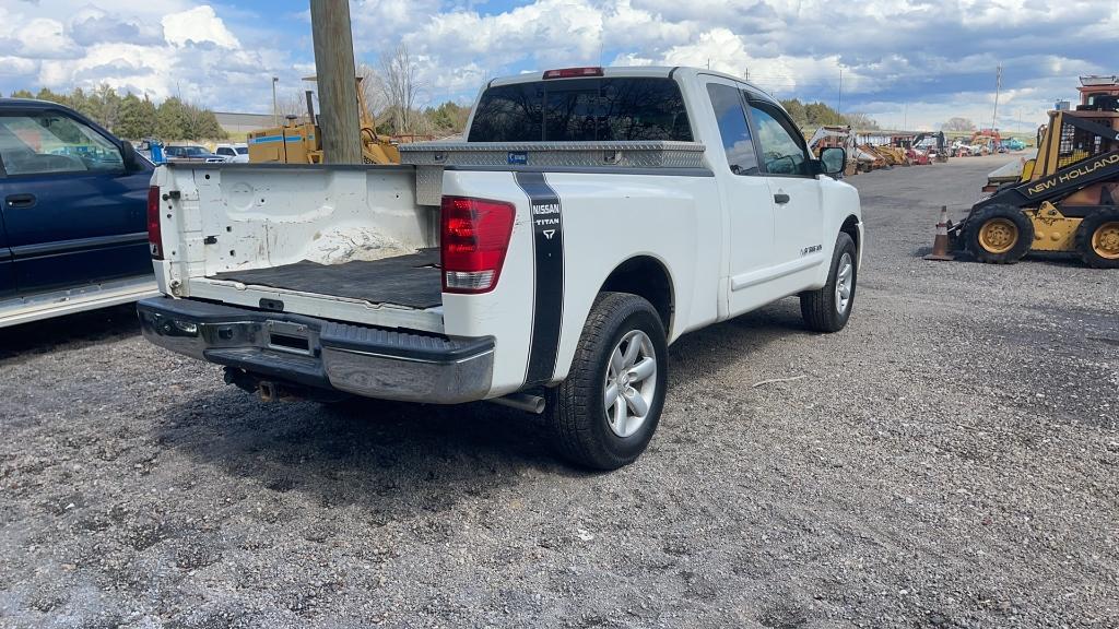 2008 NISSAN TITAN PICKUP TRUCK