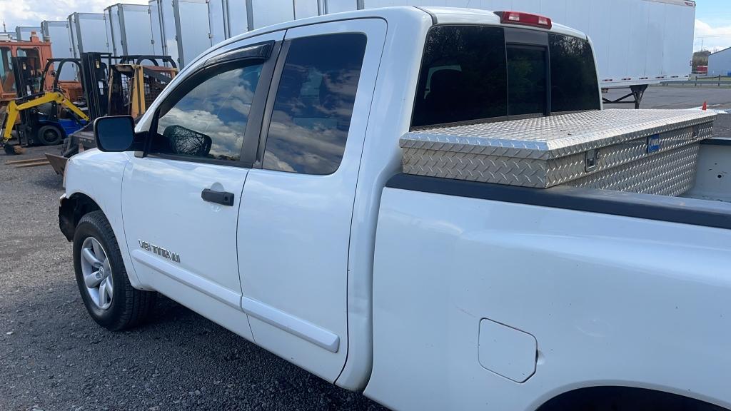 2008 NISSAN TITAN PICKUP TRUCK