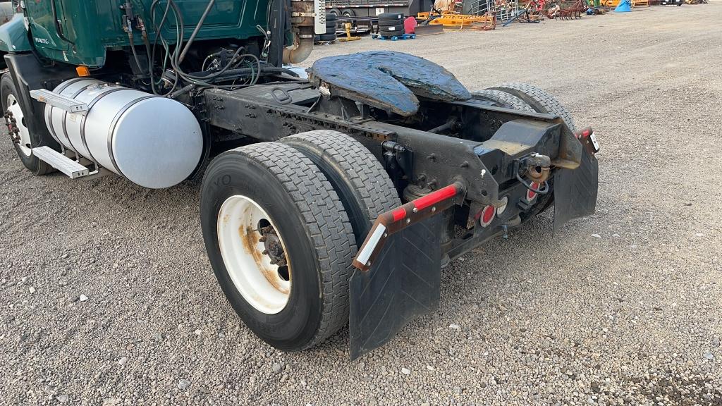 2009 MACK CXU612 SINGLE AXLE ROAD TRACTOR