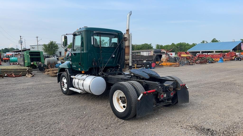 2009 MACK CXU612 SINGLE AXLE ROAD TRACTOR