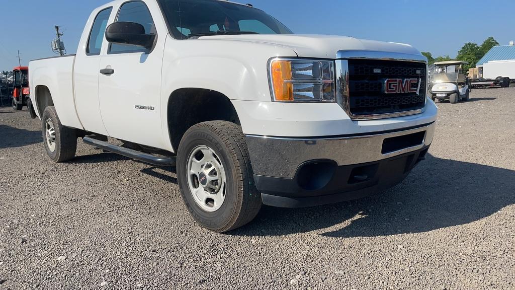 2011 GMC 2500 HD PICKUP TRUCK