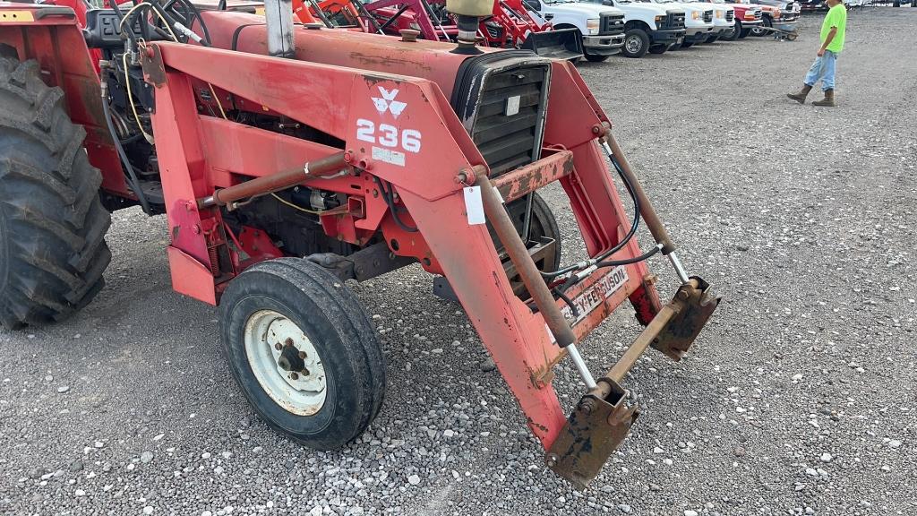 MASSEY FERGUSON 283 TRACTOR