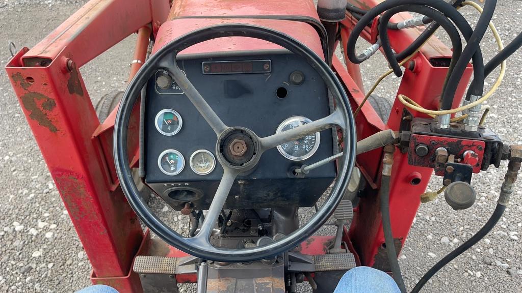 MASSEY FERGUSON 283 TRACTOR