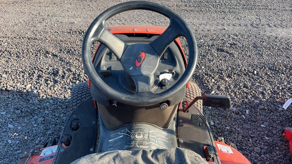 SIMPLICIY RIDING MOWER