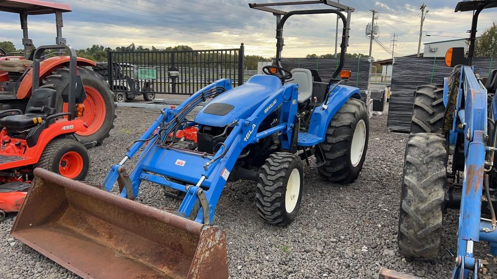 NEW HOLLAND TC40S TRACTOR