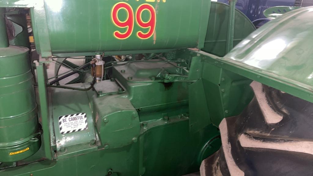 1947 OLIVER 99 TRACTOR