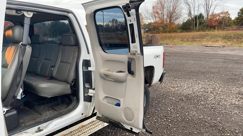 2010 CHEVROLET 2500 HD PICKUP TRUCK