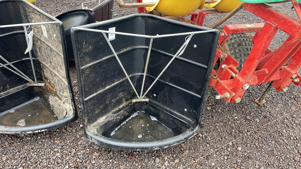 TARTER CORNER FEEDER W/ HAY RACK COMBO