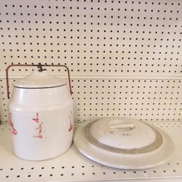 1 Gallon stoneware jar with lid and 5/6 gallon lid