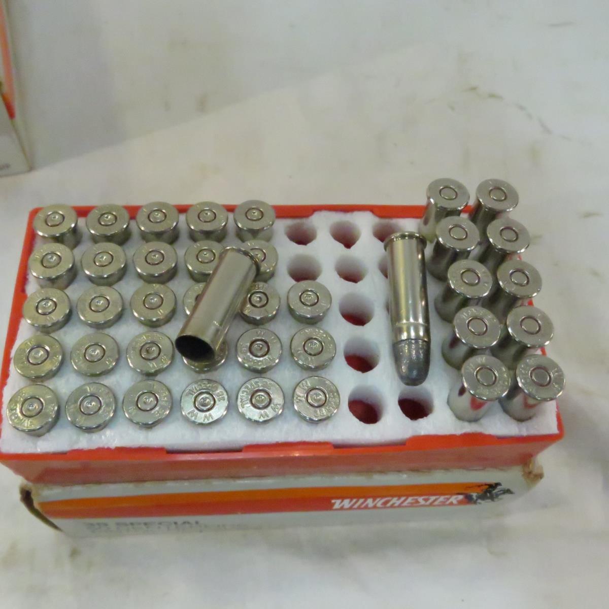 Ammunition: 240+ rounds .38 Special